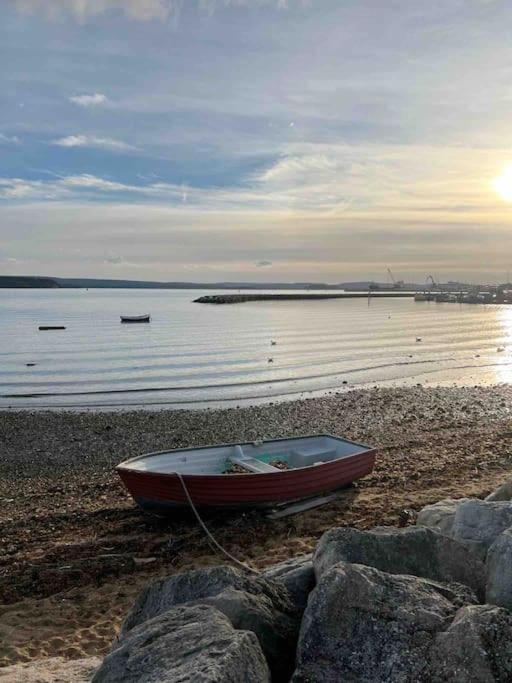The Nook - Cosy Coastal Retreat Near Sandbanks Poole Bagian luar foto